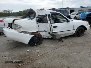 1996 Geo Prizm z VIN 1Y1SK5265TZ035968, wystawiony jako Copart lot #71472584 z przebiegiem 224 021 mil mil oraz Tytuł czysty. Historia ofert i sprzedaży dostępna na DreamBid. Obrazek 3.