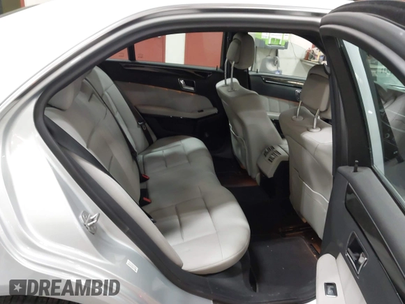 2011 Mercedes-Benz E-Class E 350 Luxury with VIN WDDHF5GB6BA356879, listed as a IAAI auction lot 42054931 with 94,285 mi miles. Bid and sale history available at carsss.com. Image 8.