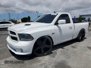 2015 Ram 1500 Sport z VIN 3C6JR6CT8FG687324, wystawiony jako Copart lot #56992605 z przebiegiem 123 952 mil mil oraz Szkoda całkowita • Salvage title. Historia ofert i sprzedaży dostępna na DreamBid. Obrazek 1.