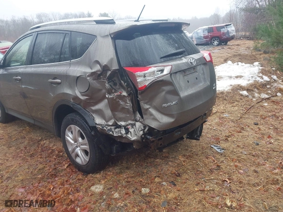 2015 Toyota RAV4 LE with VIN JTMBFREV2FD139886, listed as a IAAI auction lot 41922987 with 96,000 mi miles. Bid and sale history available at carsss.com. Image 6.
