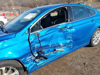 2019 Ford Fusion SEL with VIN 3FA6P0MU3KR167335, listed as a IAAI auction lot 41770746 with 80,462 mi miles and . Bid and sale history available at DreamBid. Image 6.