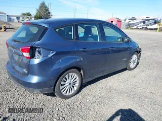2018 Ford C-Max SE with VIN 1FADP5AU1JL105146, listed as a IAAI auction lot 41889132 with 45,054 mi miles. Bid and sale history available at carsss.com. Image 4.