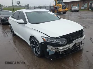 2019 Honda Accord Sport z VIN 1HGCV2F38KA034651, wystawiony jako IAAI lot #42159337 z przebiegiem 112 245 mil mil oraz . Historia ofert i sprzedaży dostępna na DreamBid. Obrazek 1.