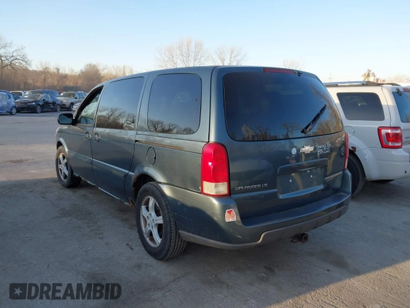 2005 Chevrolet Uplander LS with VIN 1GNDV23L05D265528, listed as a IAAI auction lot 41769042 with 292,570 mi miles. Bid and sale history available at carsss.com. Image 3.