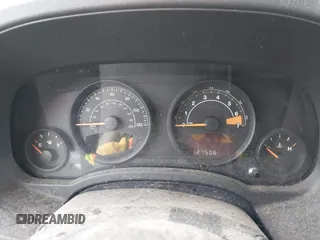 2014 Jeep Patriot Latitude with VIN 1C4NJRFB6ED778433, listed as a IAAI auction lot 41211522 with 127,506 mi miles. Bid and sale history available at carsss.com. Image 7.