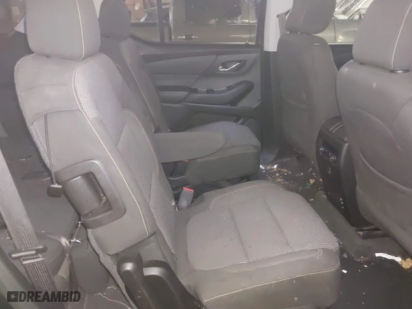 2019 Chevrolet Traverse LT Cloth with VIN 1GNEVGKW7KJ276312, listed as a IAAI auction lot 41925439 with 114,257 mi miles. Bid and sale history available at carsss.com. Image 8.