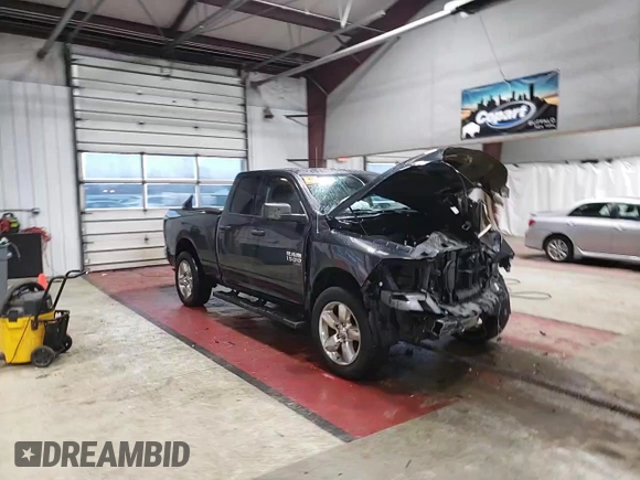 2019 Ram 1500 Express z VIN 1C6RR7FG0KS705471, wystawiony jako Copart lot #46489145 z przebiegiem Nie podano mil oraz Szkoda całkowita • Salvage title. Historia ofert i sprzedaży dostępna na DreamBid. Obrazek 13.