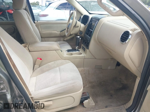 2006 Ford Explorer XLT z VIN 1FMEU63E56UB36500, wystawiony jako IAAI lot #42614748 z przebiegiem 175 966 mil mil oraz . Historia ofert i sprzedaży dostępna na DreamBid. Obrazek 5.