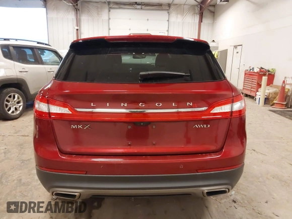 2016 Lincoln MKX Reserve z VIN 2LMTJ8LR5GBL76270, wystawiony jako IAAI lot #41489666 z przebiegiem 113 465 mil mil oraz . Historia ofert i sprzedaży dostępna na DreamBid. Obrazek 16.