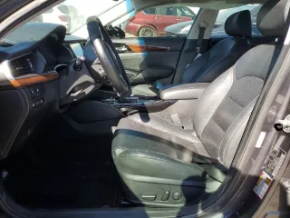 2017 Kia Cadenza Premium with VIN KNALC4J16H5084002, listed as a Copart auction lot 82050324 with 59,625 mi miles and Salvage Title. Bid and sale history available at carsss.com. Image 7.