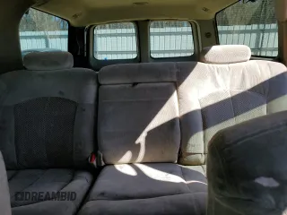 2001 Chevrolet Suburban LS with VIN 1GNEC16T61J224445, listed as a Copart auction lot 45307545 with 353,264 mi miles and Salvage Title. Bid and sale history available at carsss.com. Image 10.