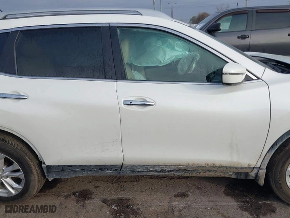 2016 Nissan Rogue SL with VIN 5N1AT2MT2GC916467, listed as a IAAI auction lot 41466717 with 70,581 mi miles. Bid and sale history available at carsss.com. Image 13.