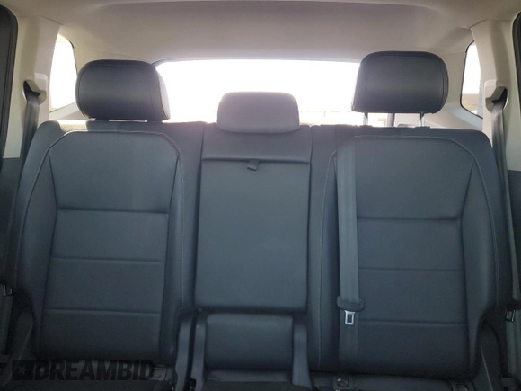 2019 Volkswagen Tiguan SE with VIN 3VV2B7AX5KM024450, listed as a Copart auction lot 52421675 with 132,697 mi miles and Salvage Title. Bid and sale history available at DreamBid. Image 10.