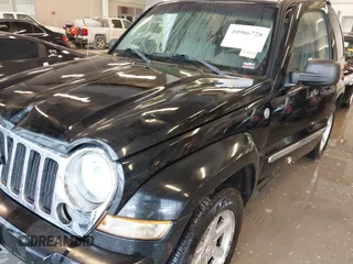 2007 Jeep Liberty Limited z VIN 1J4GL58K87W508744, wystawiony jako IAAI lot #40986728 z przebiegiem 179 291 mil mil oraz . Historia ofert i sprzedaży dostępna na DreamBid. Obrazek 18.