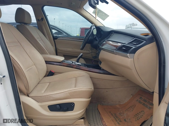 2007 BMW X5 3.0si with VIN 5UXFE435X7L018734, listed as a IAAI auction lot 41501286 with 126,339 mi miles. Bid and sale history available at carsss.com. Image 5.