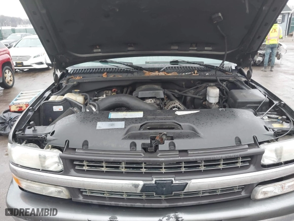 2000 Chevrolet Silverado 1500 LS with VIN 1GCEK19T6YE274790, listed as a IAAI auction lot 41560358 with 244,940 mi miles. Bid and sale history available at carsss.com. Image 10.