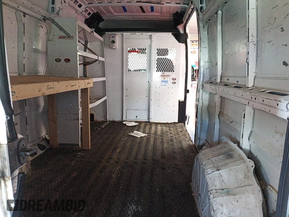 2018 Ram ProMaster Cargo z VIN 3C6TRVDG5JE112252, wystawiony jako IAAI lot #42399558 z przebiegiem 159 166 mil mil oraz . Historia ofert i sprzedaży dostępna na DreamBid. Obrazek 1.
