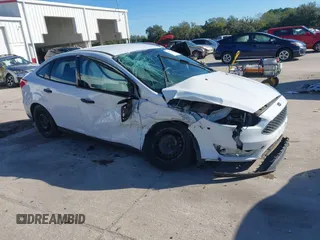 2018 Ford Focus S with VIN 1FADP3E2XJL270495, listed as a IAAI auction lot 41172305 with 47,197 mi miles. Bid and sale history available at carsss.com. Image 1.