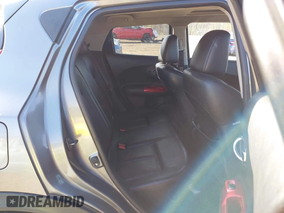 2014 Nissan Juke S with VIN JN8AF5MV5ET359232, listed as a IAAI auction lot 42097888 with Not Provided miles. Bid and sale history available at carsss.com. Image 8.