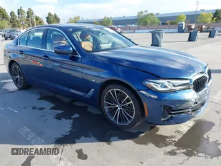 2022 BMW 5 Series 530e с VIN WBA13AG07NCJ54134, выставлен на аукционе IAAI как лот 42012653 с пробегом 22 179 миль миль и . История ставок и продаж доступна на DreamBid. Изображение 1.