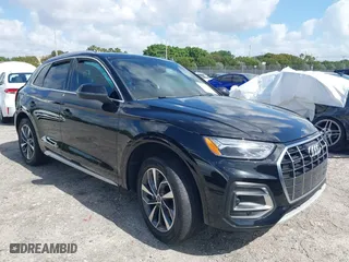2021 Audi Q5 Premium with VIN WA1AAAFY0M2004865, listed as a IAAI auction lot 41935666 with 1 mi miles. Bid and sale history available at carsss.com. Image 1.