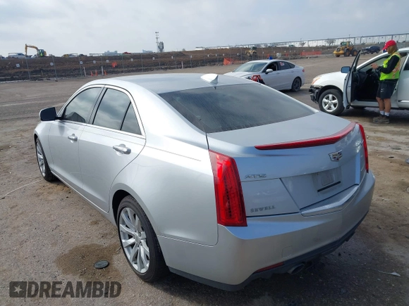 2018 Cadillac ATS RWD z VIN 1G6AA5RX5J0178702, wystawiony jako IAAI lot #41522724 z przebiegiem 79 502 mil mil oraz . Historia ofert i sprzedaży dostępna na DreamBid. Obrazek 3.
