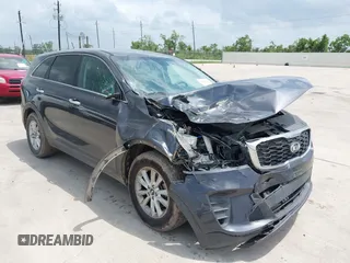 2019 Kia Sorento LX z VIN 5XYPG4A51KG441192, wystawiony jako IAAI lot #42148417 z przebiegiem 122 372 mil mil oraz . Historia ofert i sprzedaży dostępna na DreamBid. Obrazek 1.