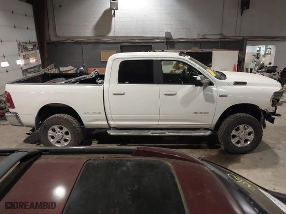 2020 Ram 2500 Big Horn with VIN 3C6UR5DJ3LG112726, listed as a IAAI auction lot 41381429 with 78,143 mi miles. Bid and sale history available at carsss.com. Image 14.