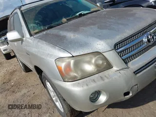 2006 Toyota Highlander z VIN JTEDW21A660007753, wystawiony jako IAAI lot #42157489 z przebiegiem 141 670 mil mil oraz . Historia ofert i sprzedaży dostępna na DreamBid. Obrazek 6.