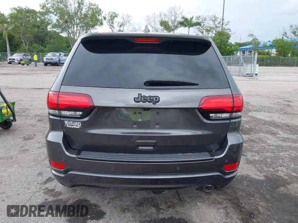 2018 Jeep Grand Cherokee Altitude z VIN 1C4RJEAG2JC428214, wystawiony jako IAAI lot #42661661 z przebiegiem 81 859 mil mil oraz . Historia ofert i sprzedaży dostępna na DreamBid. Obrazek 17.