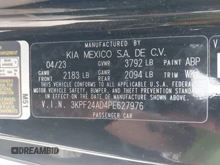 2023 Kia Forte LXS z VIN 3KPF24AD4PE627976, wystawiony jako IAAI lot #41540833 z przebiegiem 18 748 mil mil oraz . Historia ofert i sprzedaży dostępna na DreamBid. Obrazek 9.