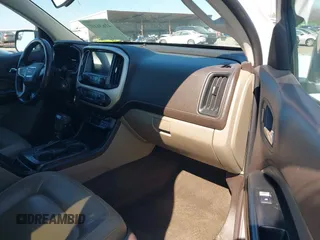 2015 GMC Canyon 2WD SLT with VIN 1GTG5CE36F1151433, listed as a IAAI auction lot 41636107 with 117,682 mi miles. Bid and sale history available at carsss.com. Image 5.