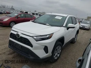 2024 Toyota RAV4 LE with VIN 2T3G1RFV8RC410803, listed as a IAAI auction lot 41897107 with 77,555 mi miles. Bid and sale history available at carsss.com. Image 1.