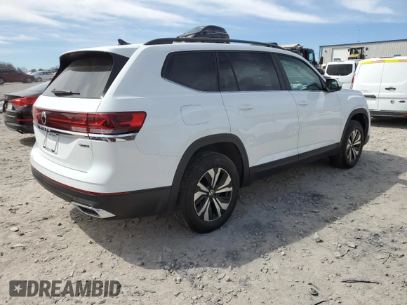 2024 Volkswagen Atlas SE with VIN 1V2LR2CAXRC548312, listed as a Copart auction lot 48427095 with 16,051 mi miles and Salvage title. Bid and sale history available at DreamBid. Image 3.