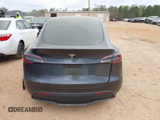 2024 Tesla Model Y with VIN 7SAYGDED3RA303113, listed as a IAAI auction lot 41915760 with 12,917 mi miles and . Bid and sale history available at DreamBid. Image 15.