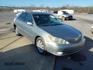 2006 Toyota Camry STD z VIN 4T1BE32K66U675732, wystawiony jako IAAI lot #41758803 z przebiegiem 222 627 mil mil oraz . Historia ofert i sprzedaży dostępna na DreamBid. Obrazek 1.