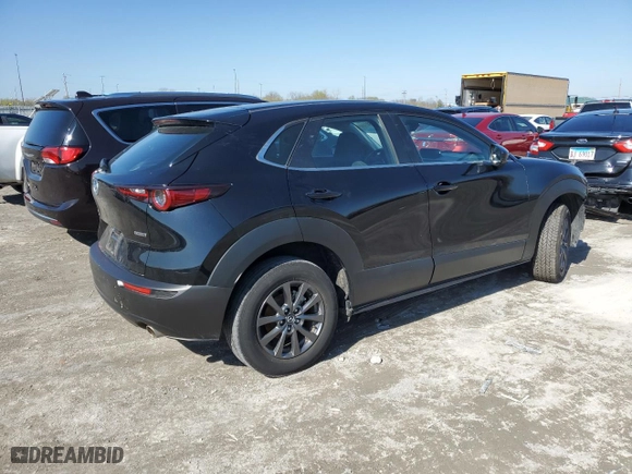 2020 Mazda CX-30 with VIN 3MVDMBBLXLM121921, listed as a Copart auction lot 47784734 with 43,639 mi miles and Salvage Title. Bid and sale history available at carsss.com. Image 3.