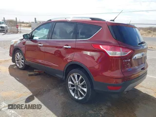 2016 Ford Escape SE with VIN 1FMCU0G92GUA84004, listed as a IAAI auction lot 41752767 with 117,458 mi miles. Bid and sale history available at carsss.com. Image 3.