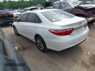 2017 Toyota Camry XLE z VIN 4T1BF1FK2HU712337, wystawiony jako IAAI lot #42389428 z przebiegiem 186 915 mil mil oraz . Historia ofert i sprzedaży dostępna na DreamBid. Obrazek 3.