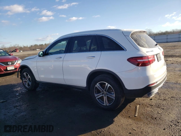 2019 Mercedes-Benz GLC with VIN WDC0G4KB4KV194548, listed as a Copart auction lot 37721113 with 23,272 mi miles. Bid and sale history available at carsss.com. Image 2.