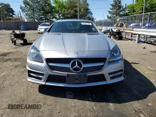 2015 Mercedes-Benz SLK-Class SLK 250 with VIN WDDPK4HA9FF102437, listed as a Copart auction lot 55301104 with 79,313 mi miles and Salvage Title. Bid and sale history available at carsss.com. Image 5.