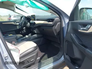 2022 Ford Escape Titanium with VIN 1FMCU9J94NUB57495, listed as a IAAI auction lot 42530044 with 27,075 mi miles and . Bid and sale history available at DreamBid. Image 5.