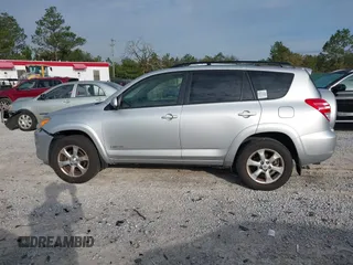 2012 Toyota RAV4 Limited z VIN JTMDF4DV4C5056172, wystawiony jako IAAI lot #41675123 z przebiegiem 105 028 mil mil oraz . Historia ofert i sprzedaży dostępna na DreamBid. Obrazek 14.