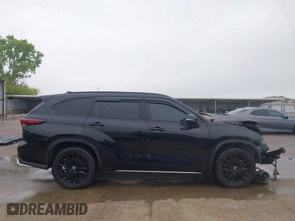 2024 Toyota Highlander LE z VIN 5TDKDRBH3RS537184, wystawiony jako IAAI lot #42108464 z przebiegiem 35 747 mil mil oraz . Historia ofert i sprzedaży dostępna na DreamBid. Obrazek 14.