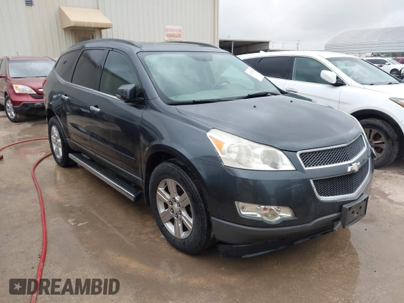 2012 Chevrolet Traverse 1LT z VIN 1GNKVGED6CJ349863, wystawiony jako IAAI lot #42334355 z przebiegiem 196 298 mil mil oraz . Historia ofert i sprzedaży dostępna na DreamBid. Obrazek 1.