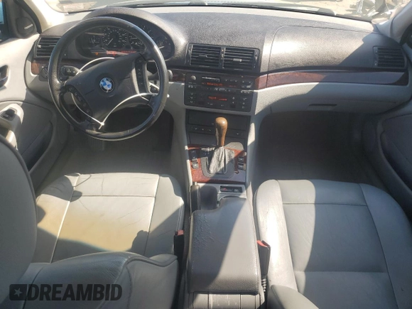 2005 BMW 3 Series 325i with VIN WBAEV33435KW17599, listed as a Copart auction lot 60297355 with 155,914 mi miles and Clean title. Bid and sale history available at DreamBid. Image 8.