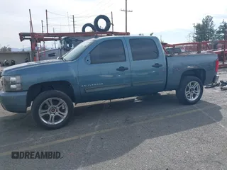 2009 Chevrolet Silverado 1500 LT with VIN 3GCEC23019G268472, listed as a IAAI auction lot 41663840 with 155,379 mi miles. Bid and sale history available at carsss.com. Image 15.