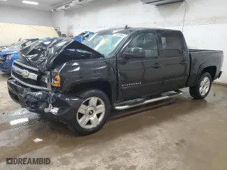 2007 Chevrolet Silverado 1500 LT w/1LT with VIN 2GCEK13M271526763, listed as a Copart auction lot 57831964 with 194,779 mi miles and Clean Title. Bid and sale history available at carsss.com. Image 1.