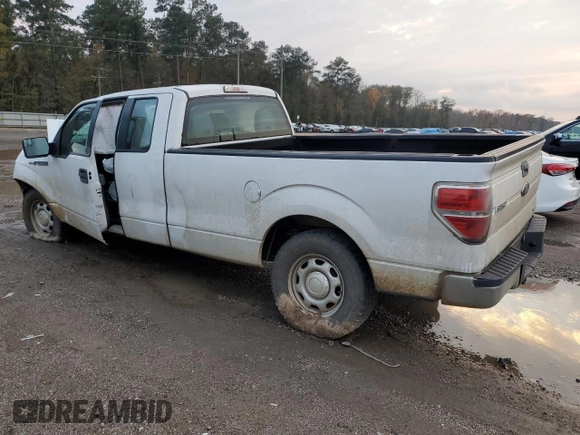 2014 Ford F-150 XL w/HD Payload Pkg with VIN 1FTVX1CF6EKD17087, listed as a Copart auction lot 84078064 with 0 mi miles and Salvage Title. Bid and sale history available at carsss.com. Image 2.