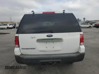 2006 Ford Expedition XLS with VIN 1FMPU13576LA09989, listed as a Copart auction lot 71242804 with 121,032 mi miles and Salvage Title. Bid and sale history available at carsss.com. Image 6.